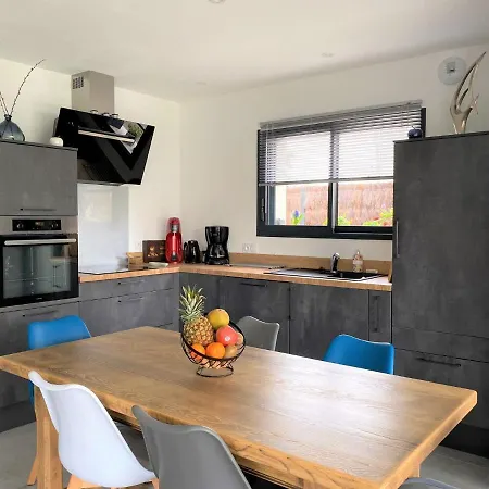Comfortable In A Quiet Location In Casa vacanze *